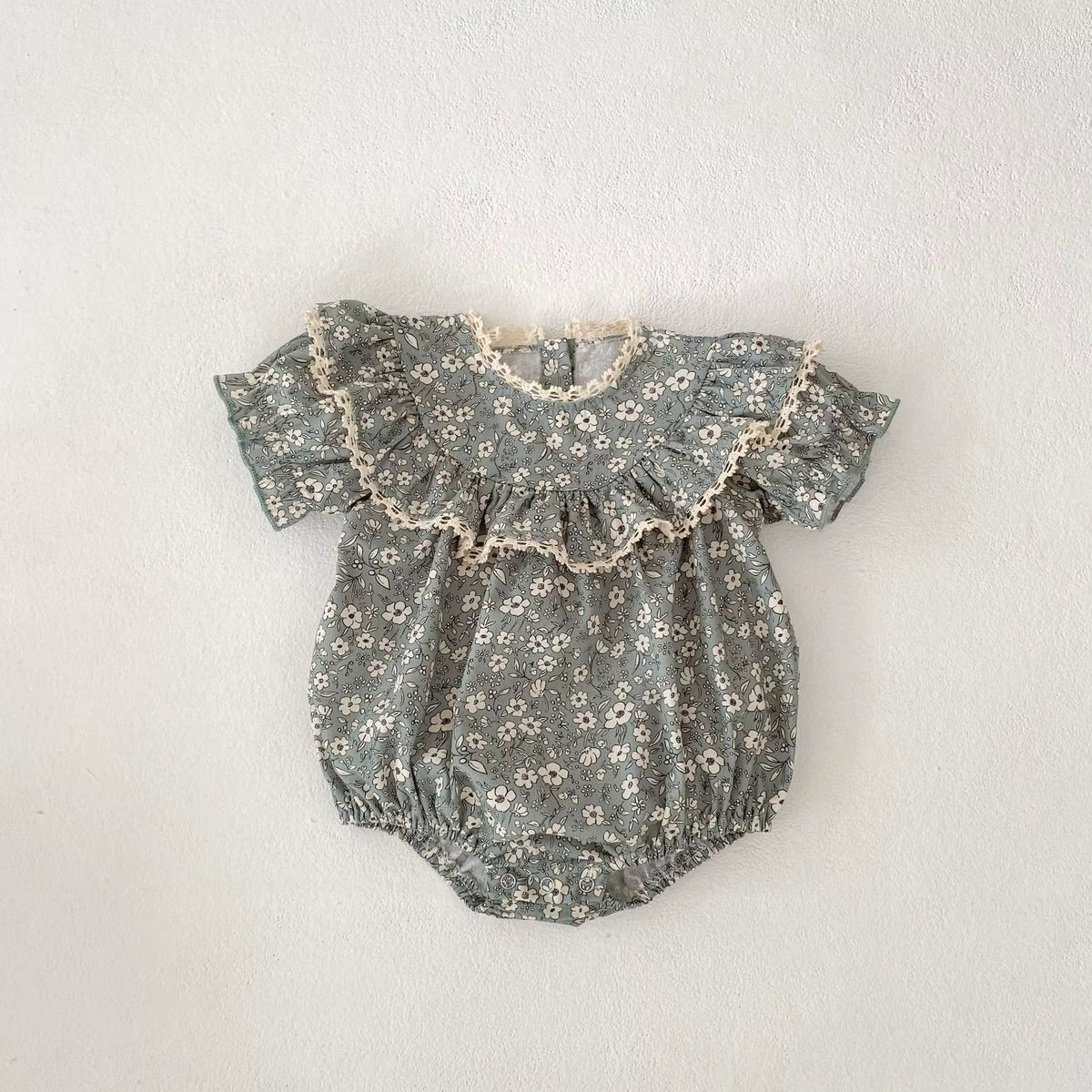 BloomCouture – Fashion Floral Jumpsuit for Babies (0–3 Years)